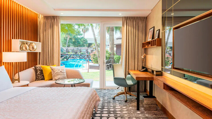 Superior Pool View Room